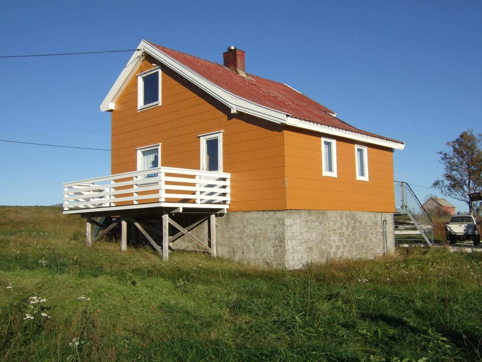 Bogstrand, Dverbergveien 11, 8485